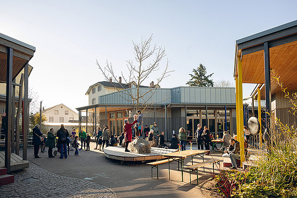 Schulhof der Schöpflin Schule